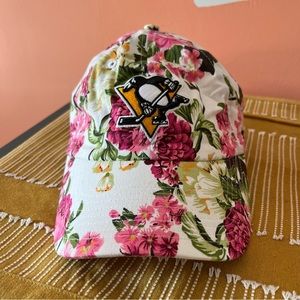 women’s nhl pittsburgh penguins floral hat